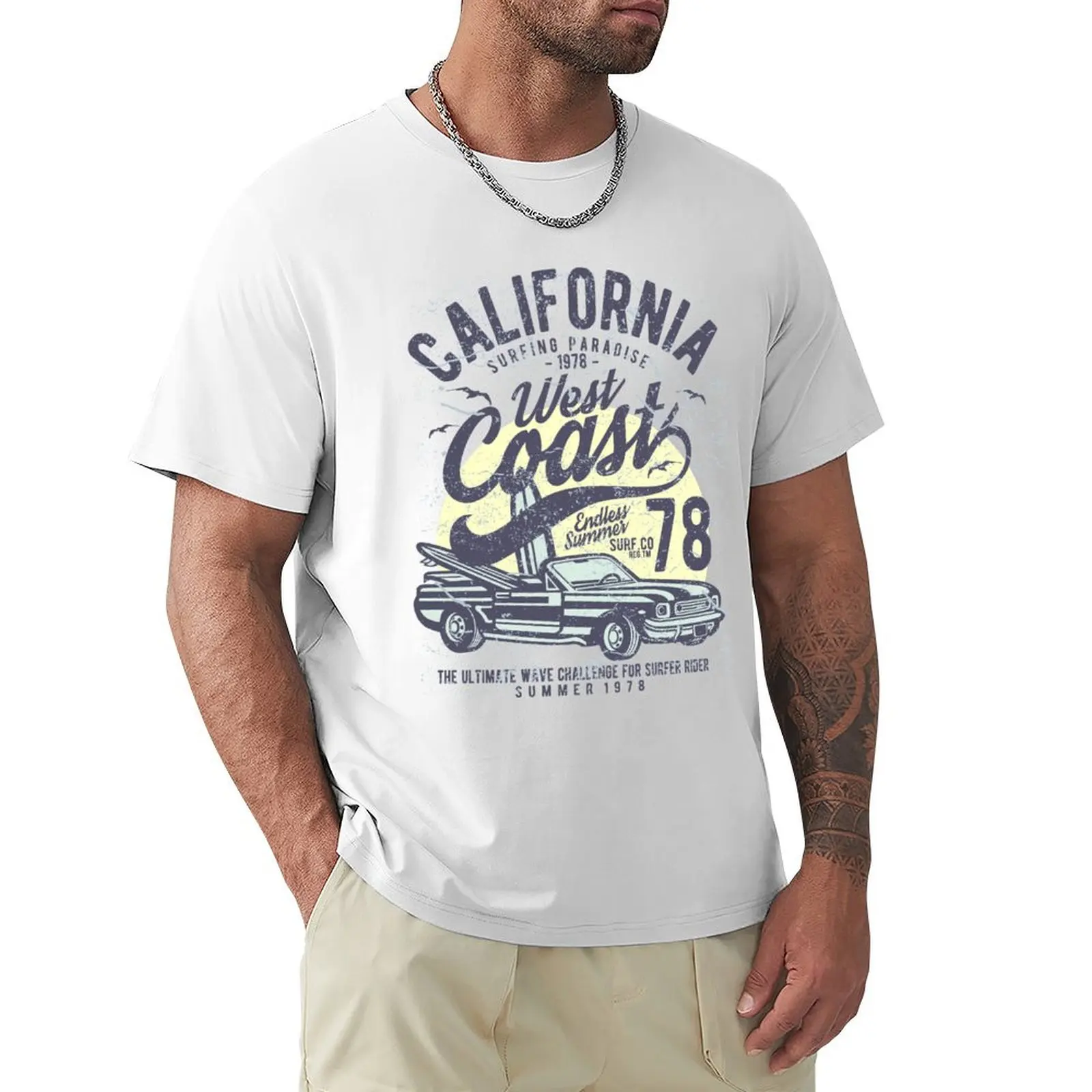 

California Surfing Paradise. West Coast. 1978 T-Shirt tees plus sizes vintage clothes big and tall t shirts for men