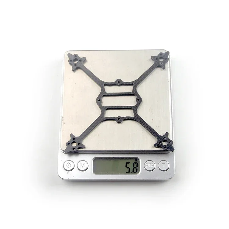 Cadre carbone 3K empattement 115mm pour drone FPV Happymodel Crux3 monté sur un drone