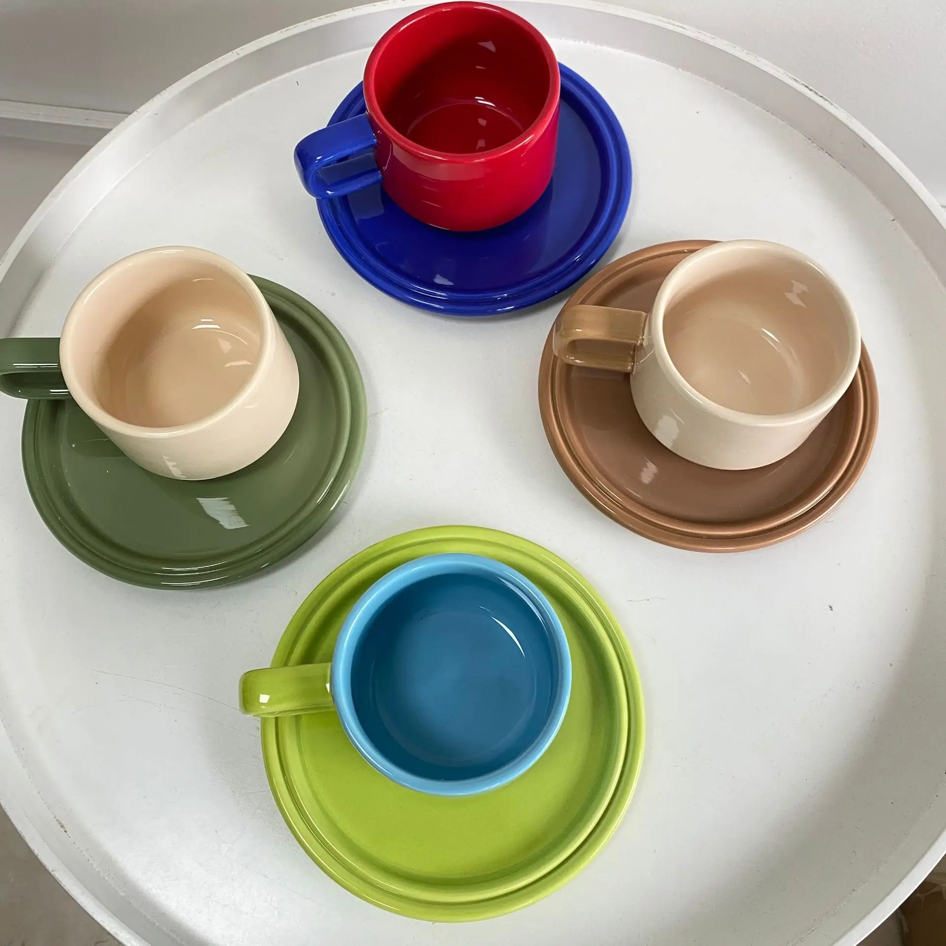 https://ae01.alicdn.com/kf/S44fe5e10d18c4320bd8afbee9adc8047p/Contrast-Color-Ceramic-Coffee-Mugs-Light-Luxury-Ins-Fun-Latte-Cups-Tea-Cappuccino-Cocoa-Cereal-Drinkware.jpg