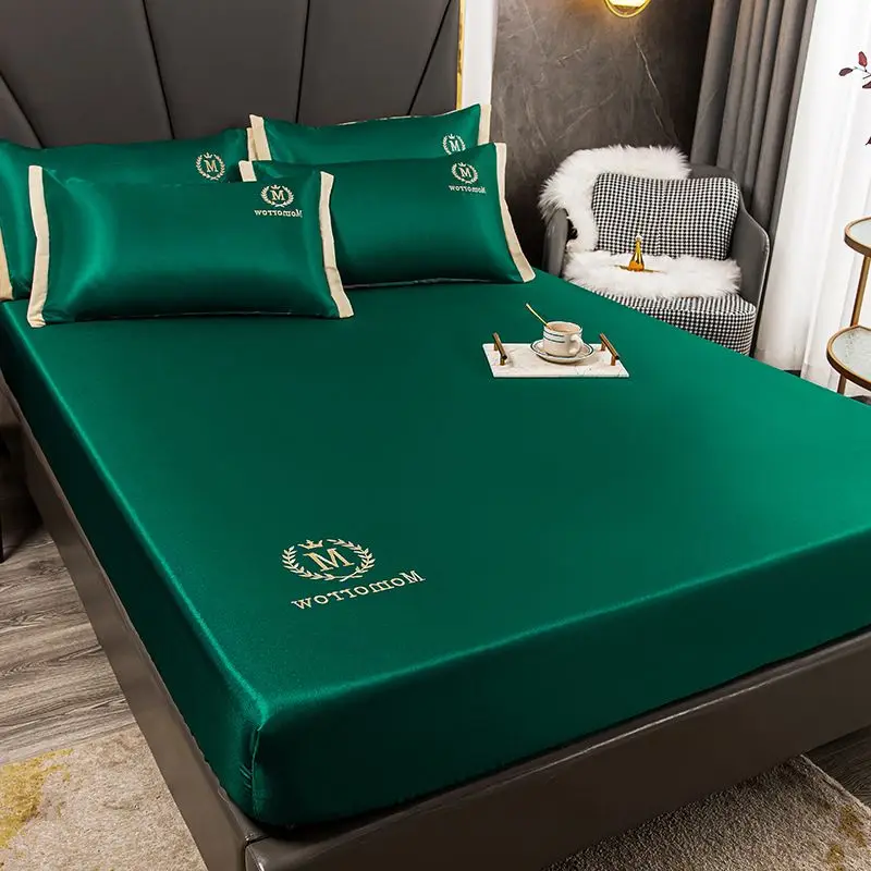 

New Satin Silk Fitted Bed Sheet Solid Color Mattress Protector Smooth Thick Mattress Cover With Elastic Band Washable Bed Cover