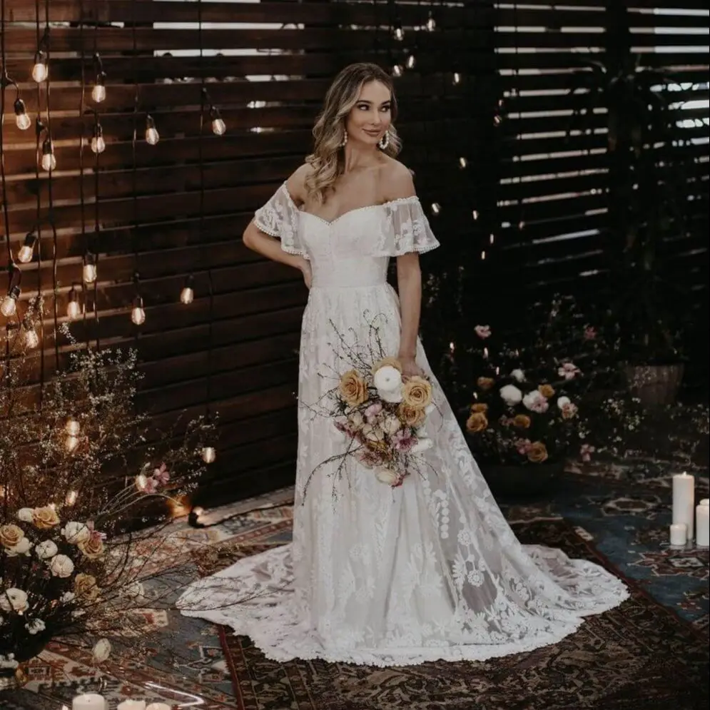 

FATAPAESE Off-shoulder Neckline Lace Wedding Dress A-line Skirt Fully Lined Back Zip Closure Cotton Nylon Lace Bridal Gown