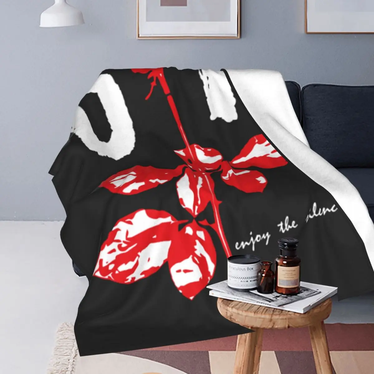 �ſ� ������ ���� ��� D-Depeches ���� ���� ������ ���, M ��� �ö��� ħ�뺸 ���� ���� �׷��� ���� ħ�� Ŀ��