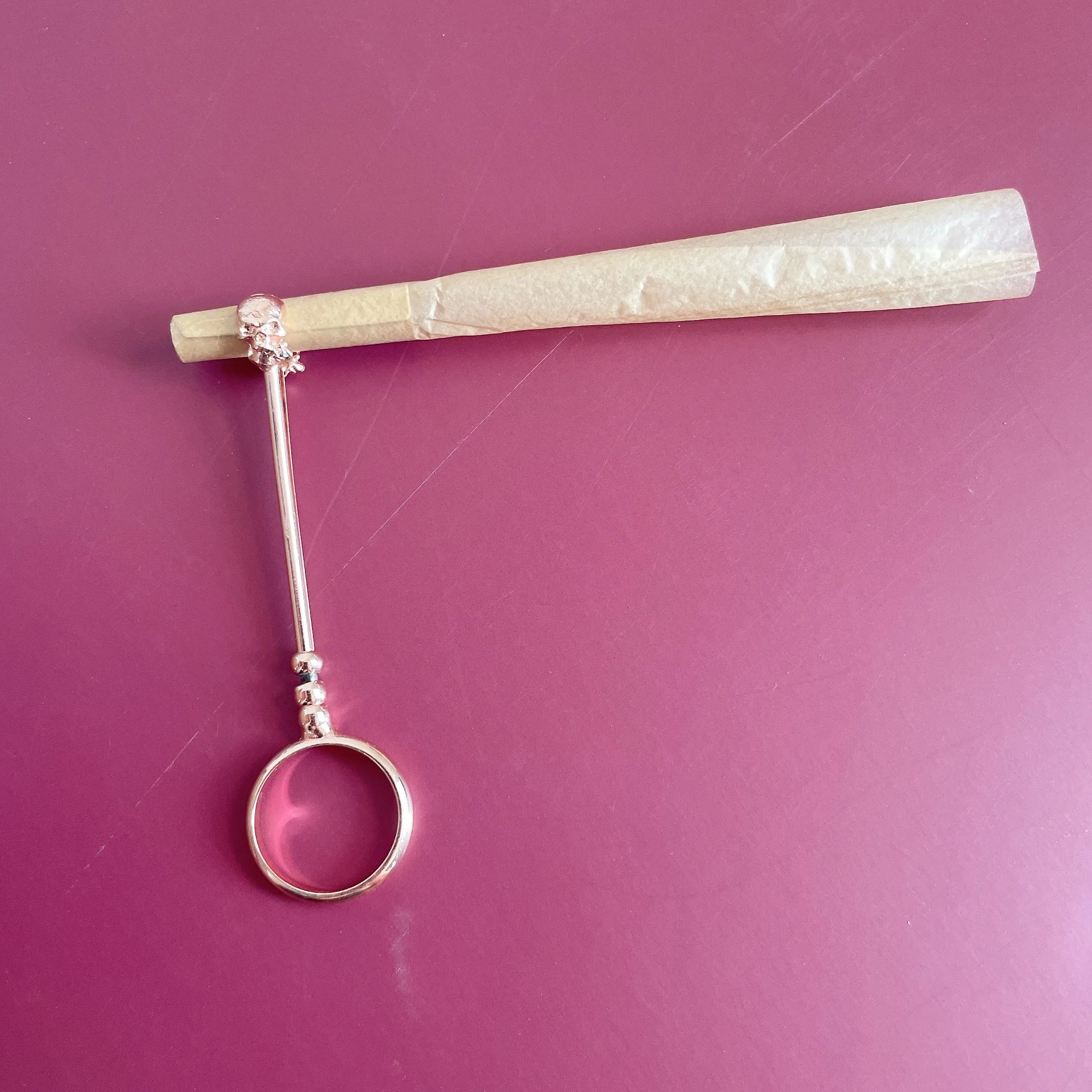 Skull-Themed Cigarette Holder Ring Accessory