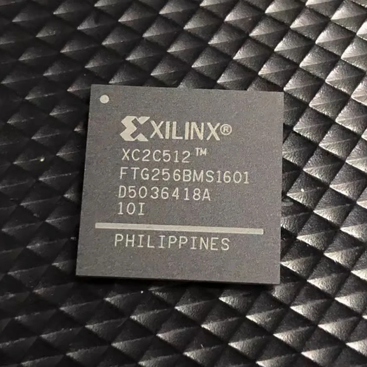 

XC2C512-10FTG256I XC2C512-10FTG256C FTBGA-256 новые оригинальные CPLD-комплексные программируемые логические устройства