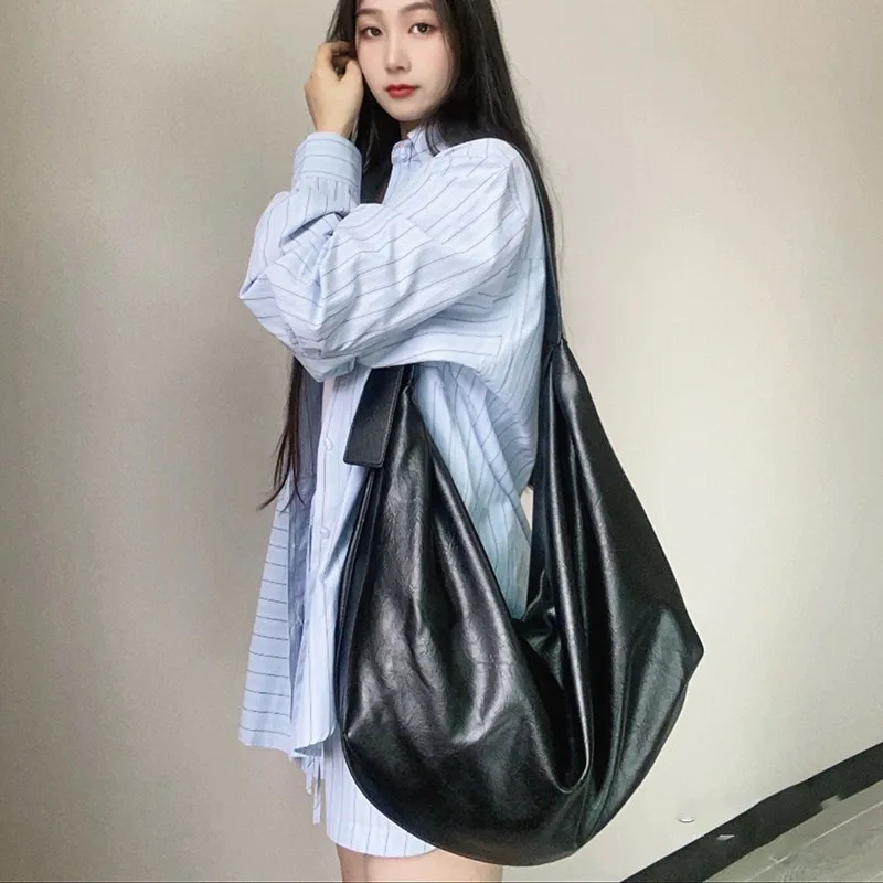 New Loose Style Large Capacity Black Dumpling Bag Women Retro High-end Casual Commuter Crossbody Shoulder Bag Big Bag