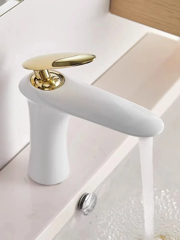 All copper washbasin faucet wash basin gold washroom basin on the platform, light luxury white faucet cold and hot
