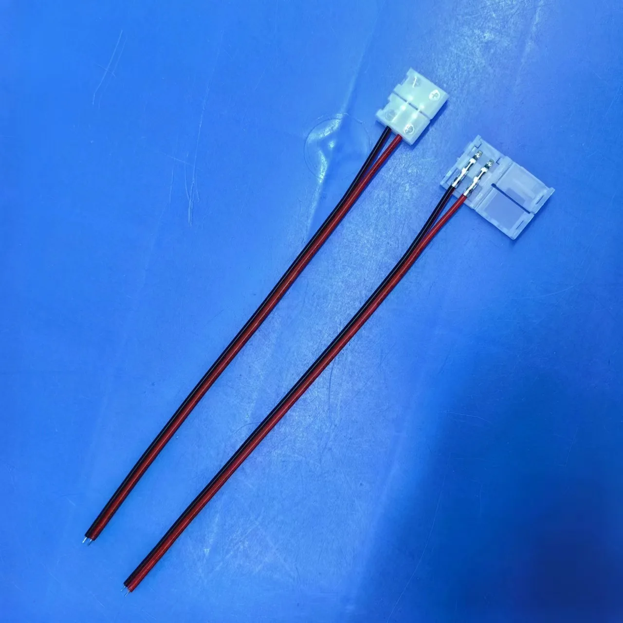 ตัวเลือกสินค้า อะแดปเตอร์สาย LED Strip 3528/5050 ต่อสายง่าย ใช้งานสะดวก