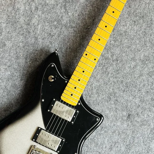 

F New Alien Silver Powder Electric Guitar Manufacturer Direct Sales, Fast and Free Shipping