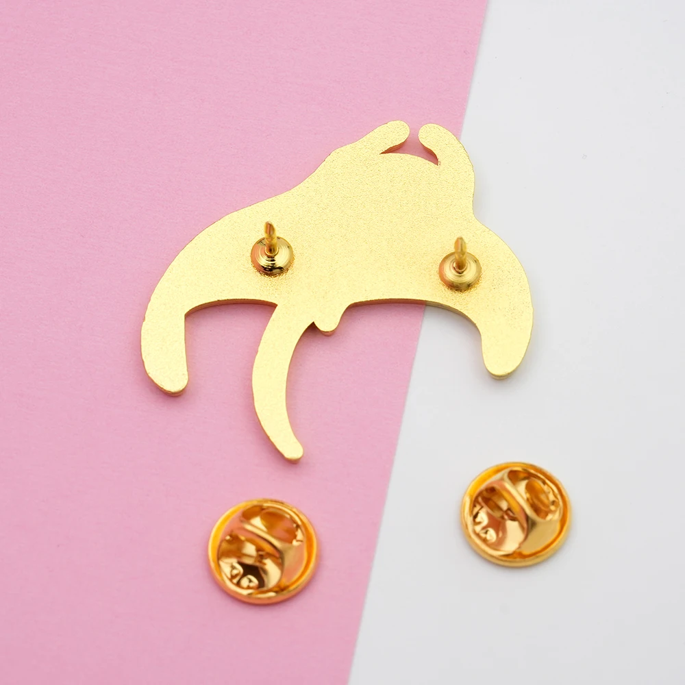 Spilla smaltata Manta Ray floreale rosa Spilla con raggi di fiori carini Amante dell'oceano Spilla da bavero Scuba Divers Amanti degli animali Regalo Raccogliere 6