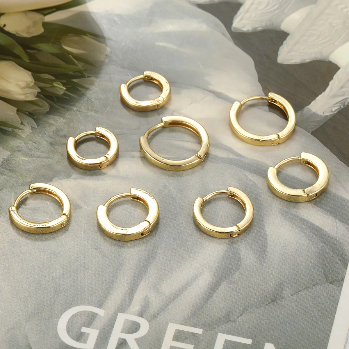 4Pcs/set Gold Plated Copper Minimalist Huggie Hoop Earrings for Women Simple Metal Circle Small Earring Punk Unisex Rock Jewelry