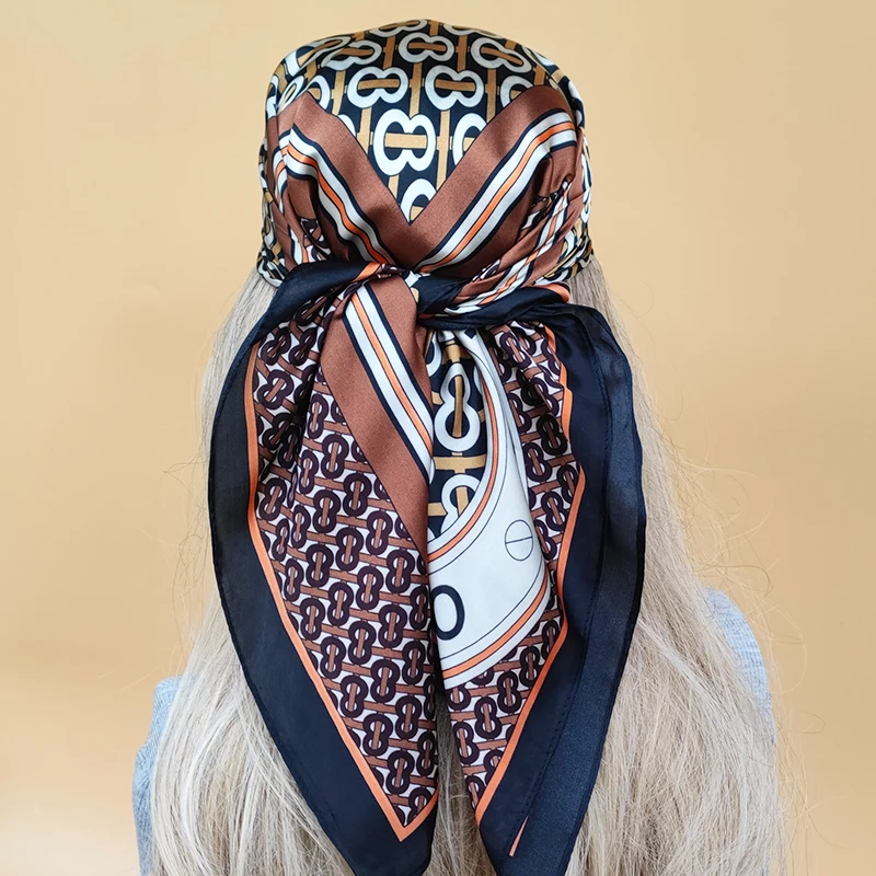Popular 70X70CM Beach Scarves The Four Seasons Square Kerchief New Style Women Luxury Headscarf 2023 Design Sunscreen Silk Hijab 2
