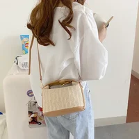 תיק קש קטן לקיץ של Yogodlns, תיק כתף מגניב מבד סרוג, תיק צד קז'ואלי לחוף הים עם ידית לבנות 5