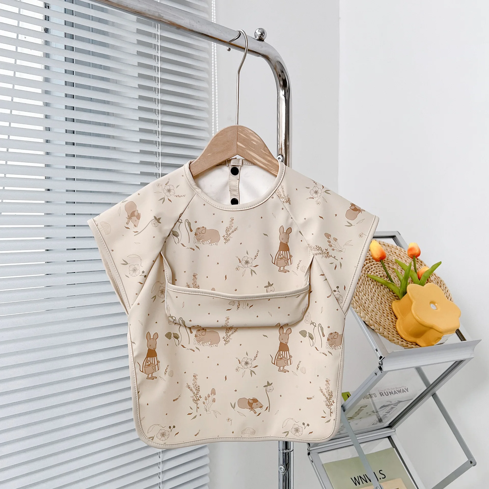Waterproof PU Infant Sleeveless Bib Baby Feeding Bib Kids Apron Bibs Newborn Burp Cloths for Children Painting Art Smock 5