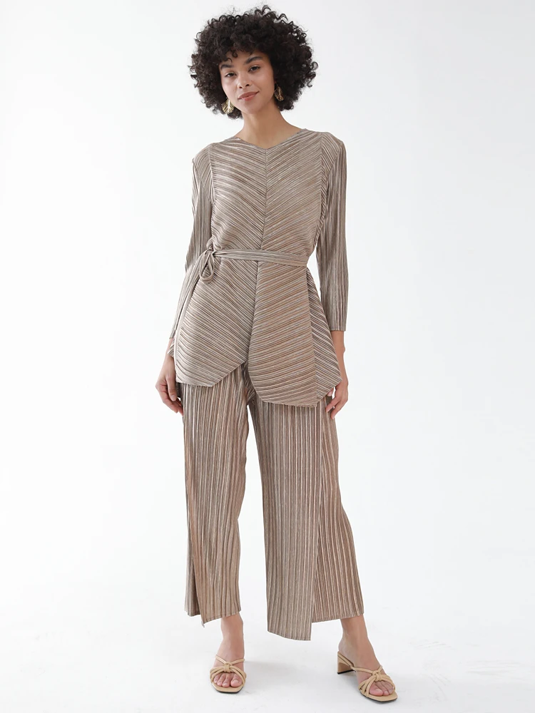 Miyake Pleated Pant Set Women 2023 New Spring Original Abaya Dubai Designer Hot Metal V-Neck Tops With Belt Two Piece Pants dubai knight