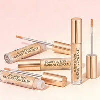 Charlotte Tilbury CT Highlighter Foundation : Poudre compacte hydratante et illuminatrice pour un maquillage longue tenue 3