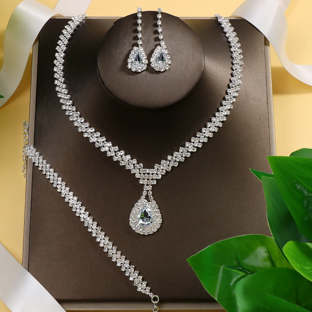R7 Diamante Choker with Bracelet & Earrings set 111 main image 1