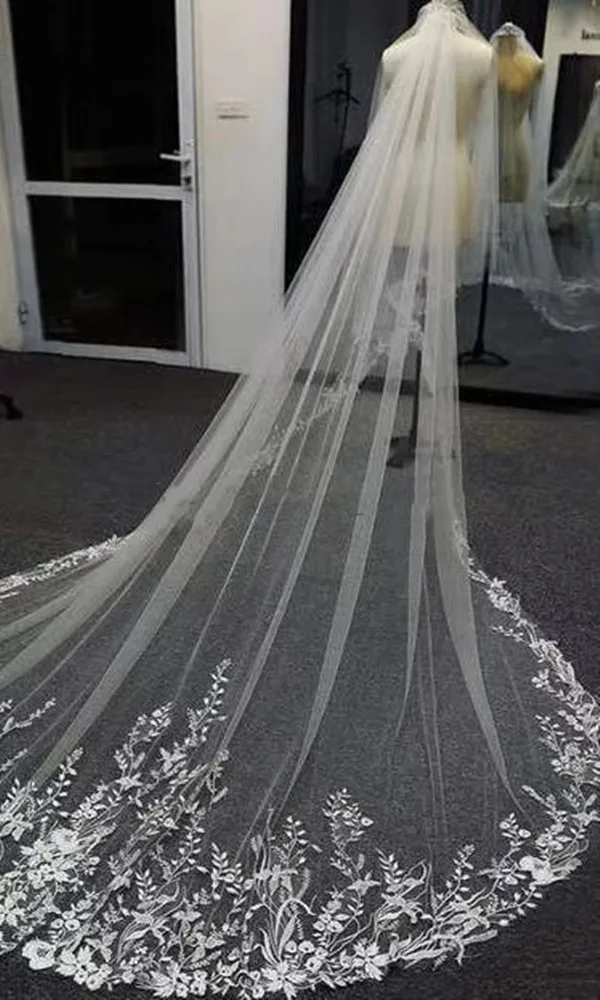 Bridal Veil Sparkling White Ivory Long Bridal Veils Wedding Veil Lace Appliques Soft Net Cathedral Veil