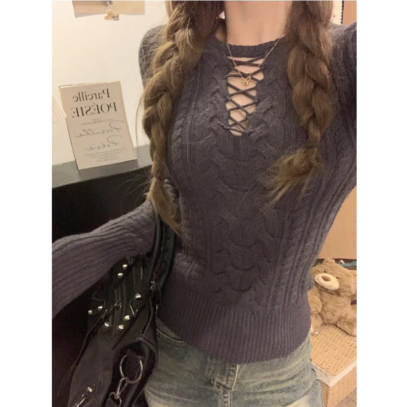 Autumn and Winter New Women's Crew Neck Long-sleeved Sweater Fashion Straps Solid Color Slim-fit Knitwear Casual Top