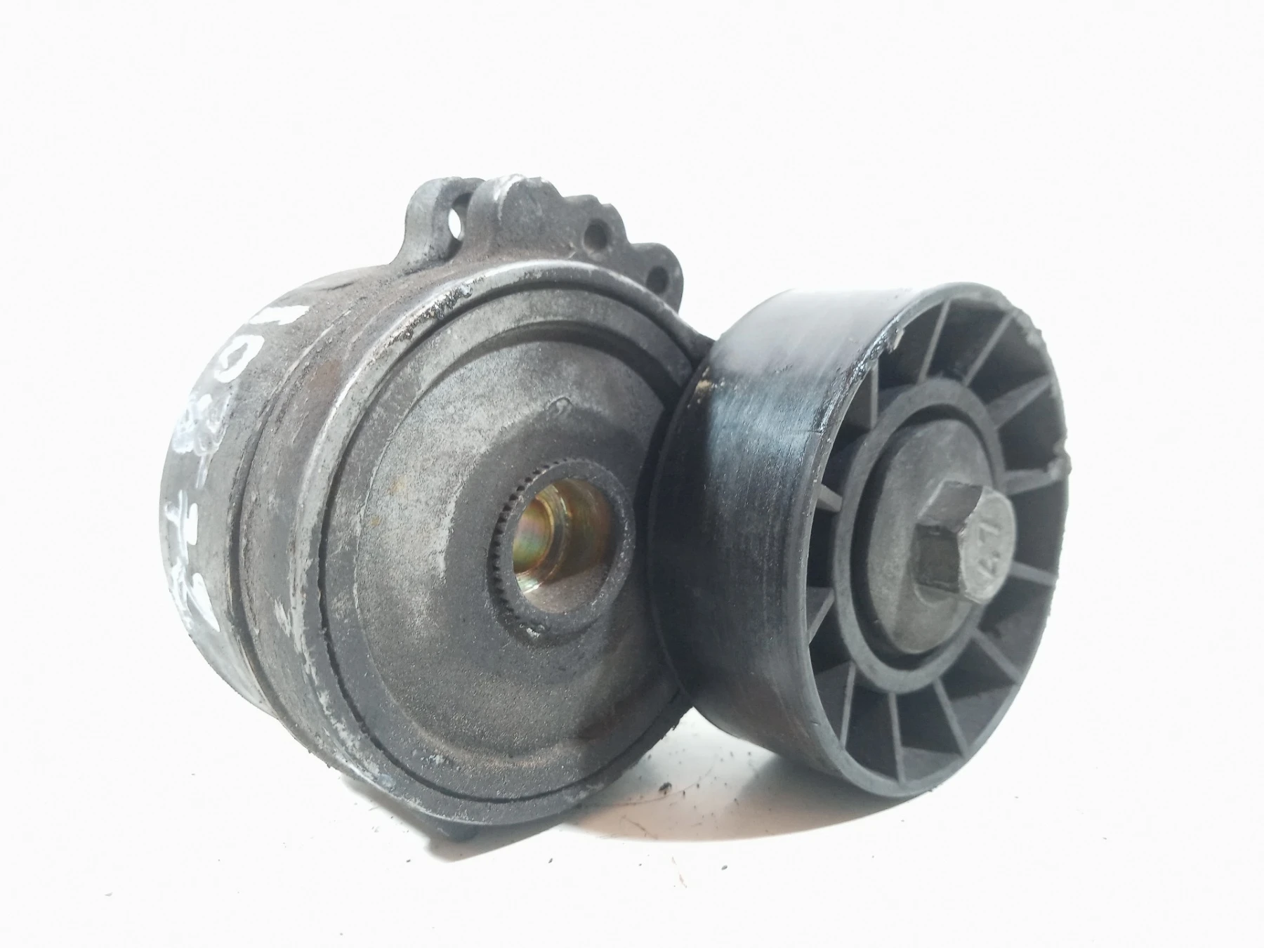 Courroie Accessoire Xsara Picasso 2 0 Hdi 90 Courroie auxiliaire de tension 1735928 pour citroën Xsara Picasso 2.0 Hdi ( 90 Cv) (occasion) | AliExpress