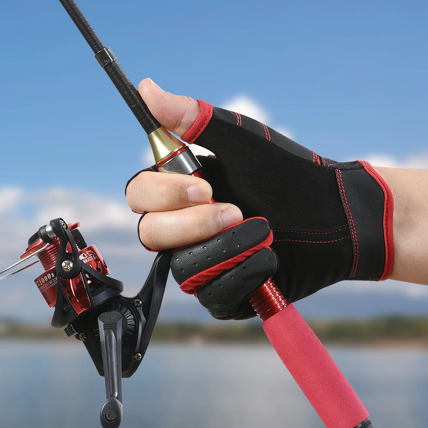 A pair of durable three finger fishing gloves thin highly elastic fabric breathable cool non slip comfortable Fishing Gloves
