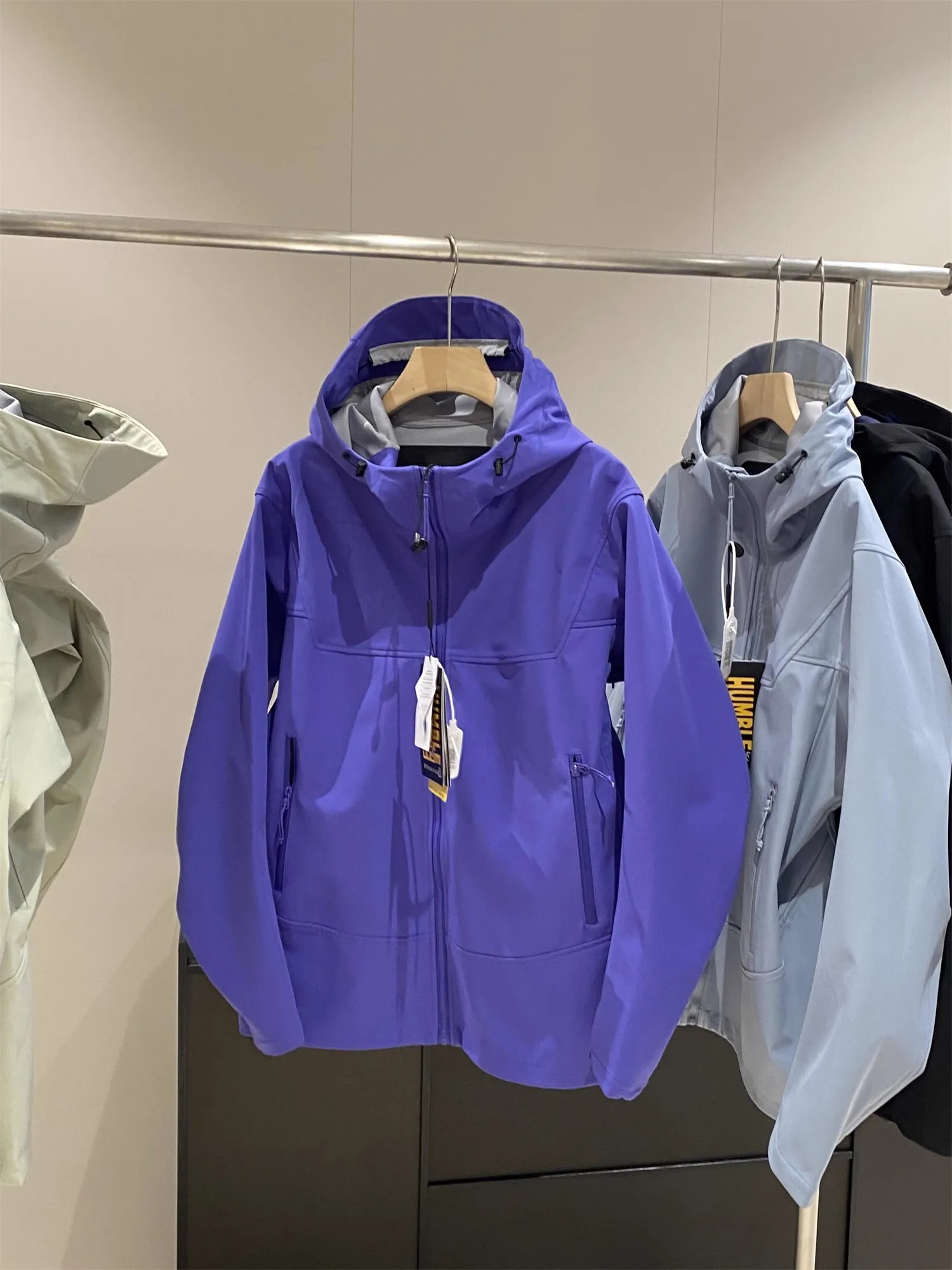 Couple's Outdoor Soft ell ell Jaet Autumn Winter Waterproof Breathable Windproof Hiking Casual Sle Zipper Closure Cit...