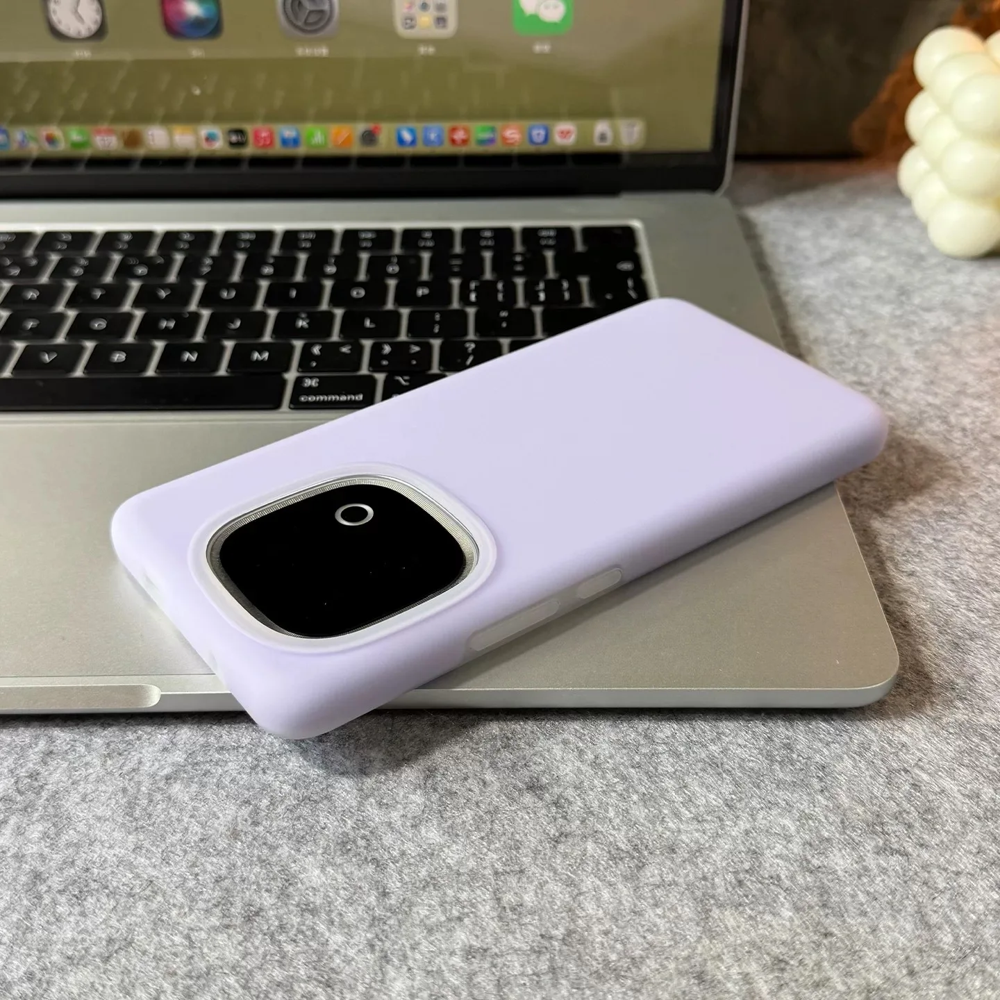 Enhanced Soft Drop-Proof Liquid Silicone Anti-Fingerprint Phone Case with Shockproof Bumper