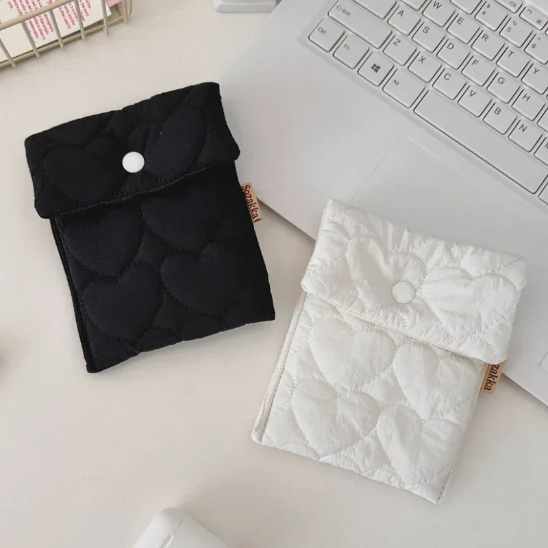 Girls Sanitary Pad Pouch Portable Women Tampon Storage Bag Napkin Cosmetic Bags Organizer Mini Makeup Lipstick Holder Wallet Bag 4