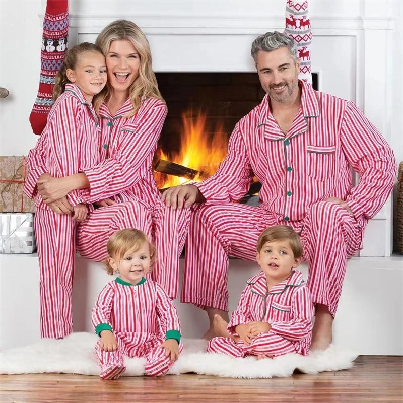 Conjuntos de pijamas navideños a rayas para la familia Conjuntos de pijamas para papá, mamá y yo Conjuntos de pijamas navideños 2024