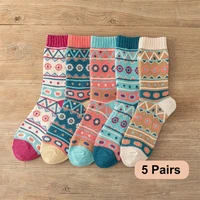 5 Pairs New Man Women Thick Winter Warm Socks Retro Style Dot Wave Pattern Couple Models Free Size 1
