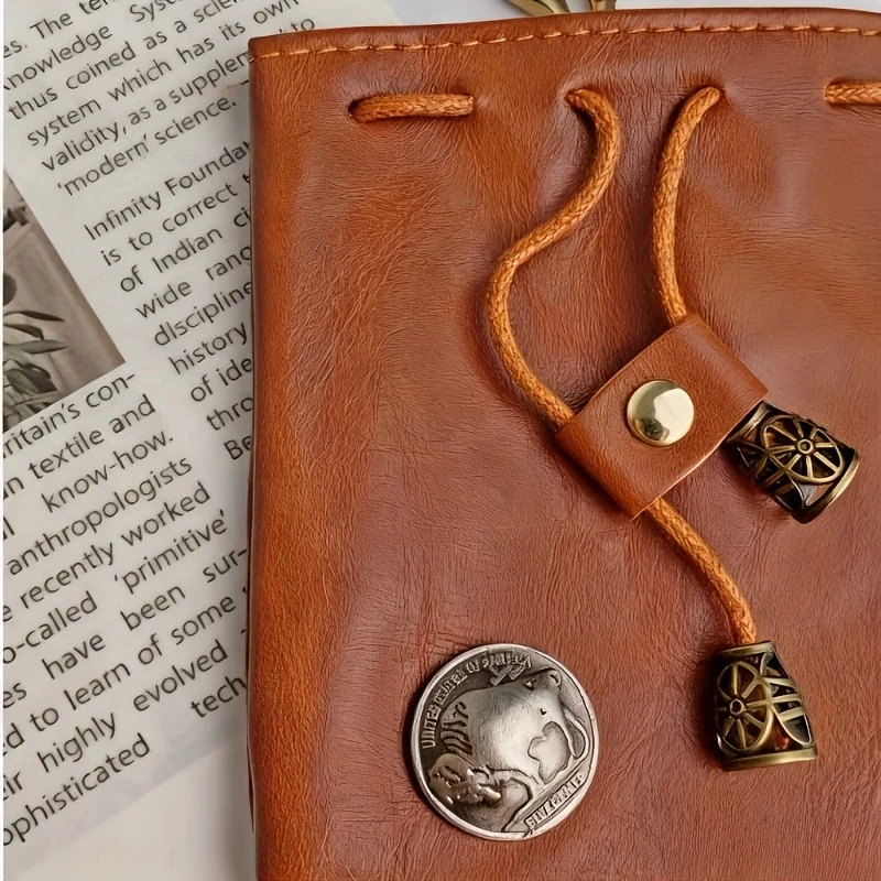 Vintage-Geldbörse aus pflanzlich gegerbtem Leder, Muster mit goldener Hardware, Münzbeutel mit Kordelzug, Kartenhalter und Schlüsseletui – Detail 5