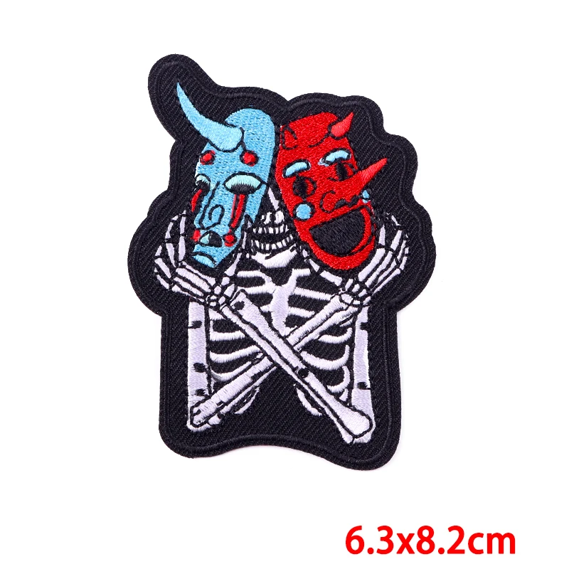 Toppa Termoadesiva Teschio Ricamato - 7,2x10 Cm, Per Abbigliamento, Giacca, Zaino, Uomo Donna Bambino - 3