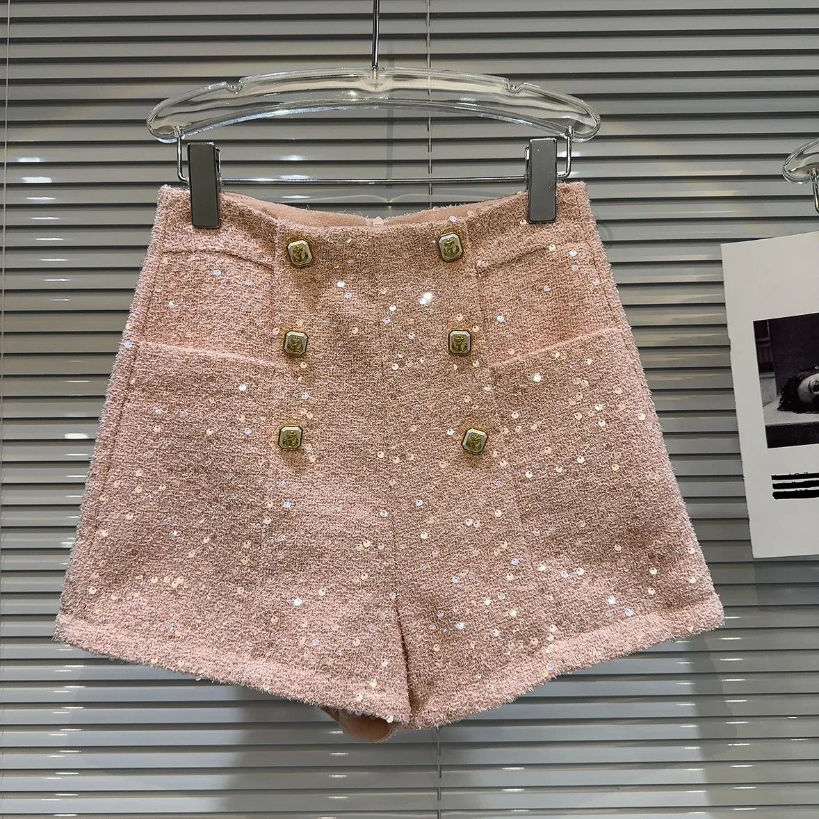 Fall 2023 Winter New Retro Metal Buckle Sequined Tweed Shorts for Women's Black Sequins Woolen Shorts Female Short Pants