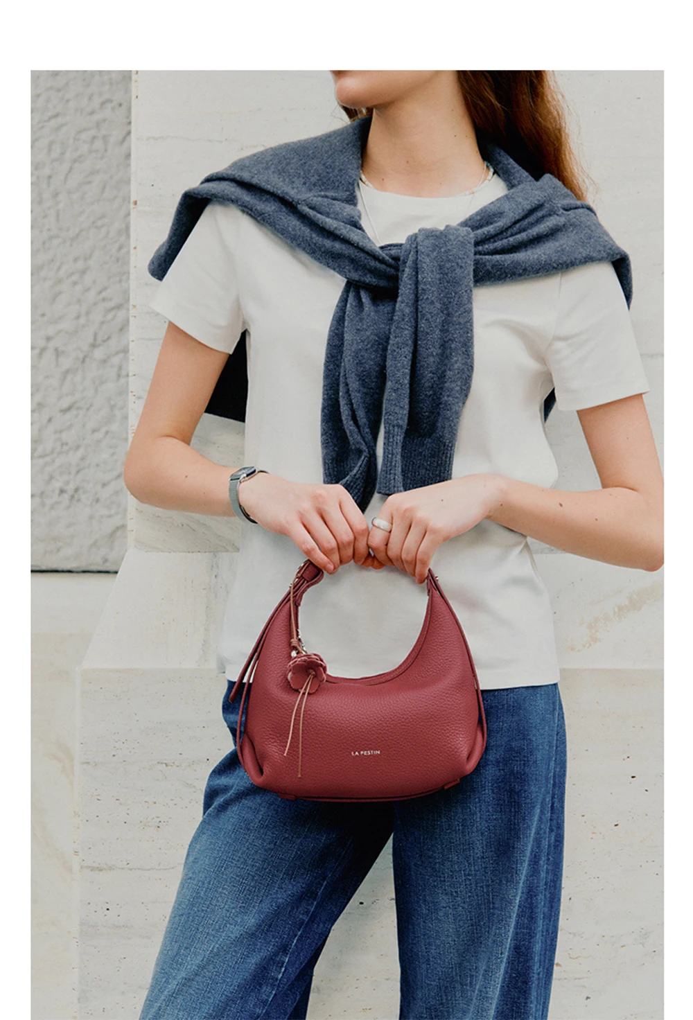 Half moon leather tote, fine texture