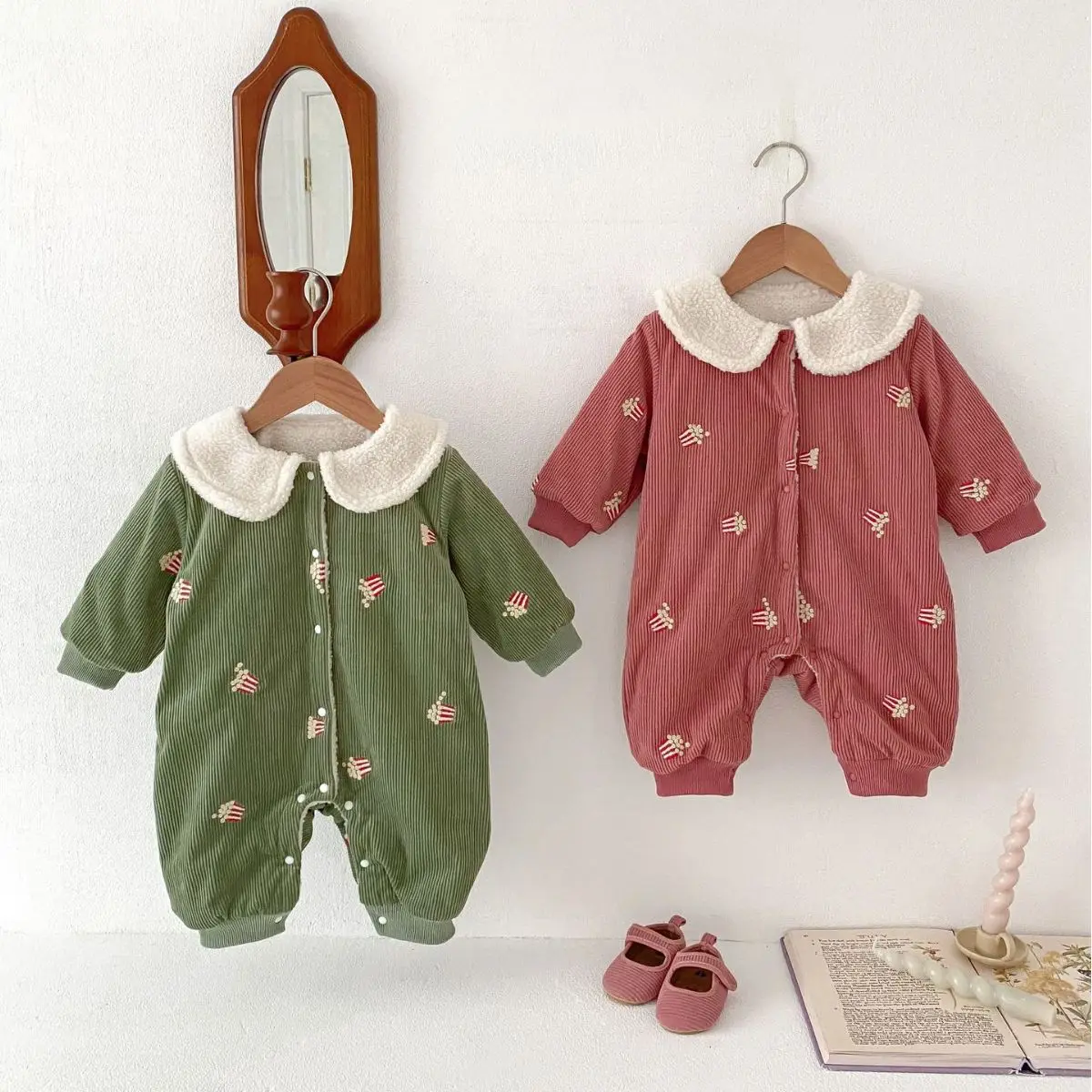 

2024 Korean Winter Baby Boys Jumpsuit Corduroy Quilted Popcorn Embroidery Toddler Boys Romper Velvet Thick Infnat Boy Outfits