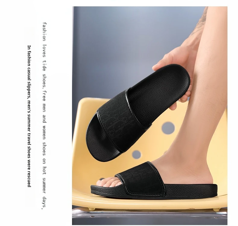 شباشب منزلية للرجال خفيفة الوزن صيفية بنمط جديد مسطحة وبالية كاجوال منقوشة كلاسيكية صنادل مضادة للانزلاق سريعة الجفاف