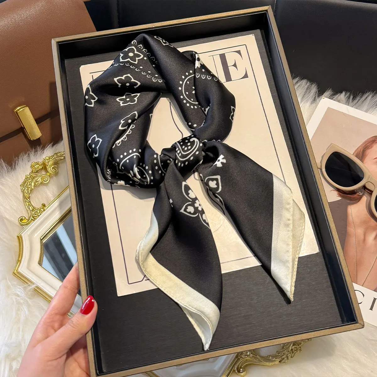 NEW Paisley Silk Square Scarf Women Satin Shawl Wrap Hijab Female Hair Band Wrist Luxury Headkerchief 70*70cm Echarpe Bandana