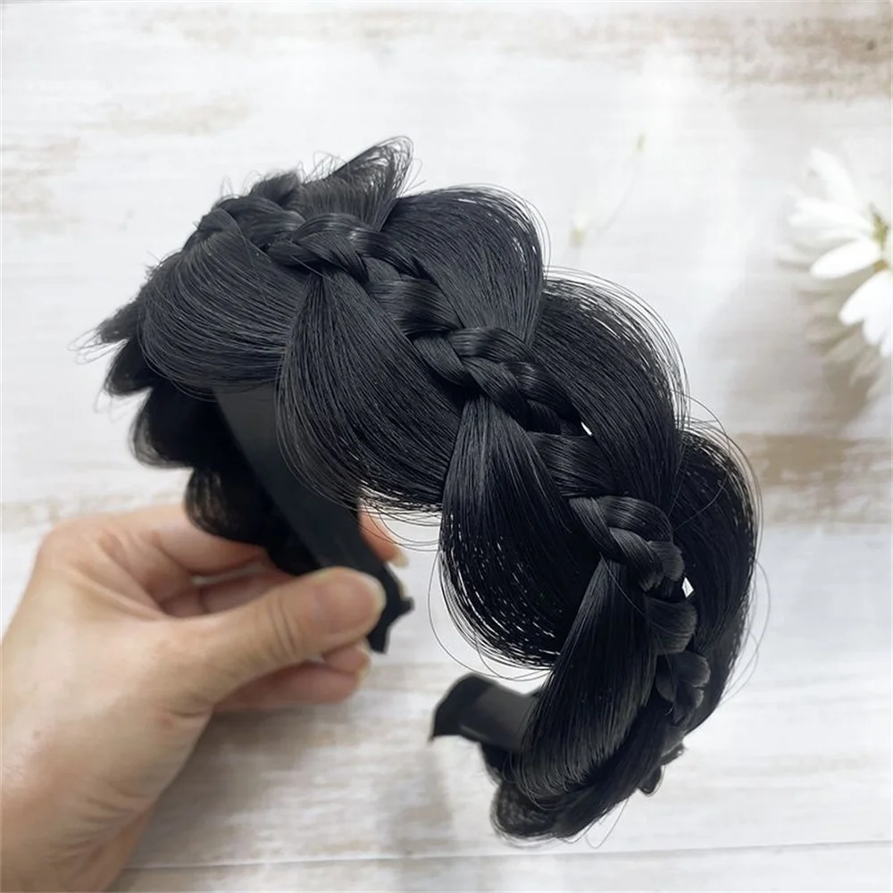 Elegant Twisted Braid Headband for Women and Girls - Wide-Brimmed Hair Accessory
