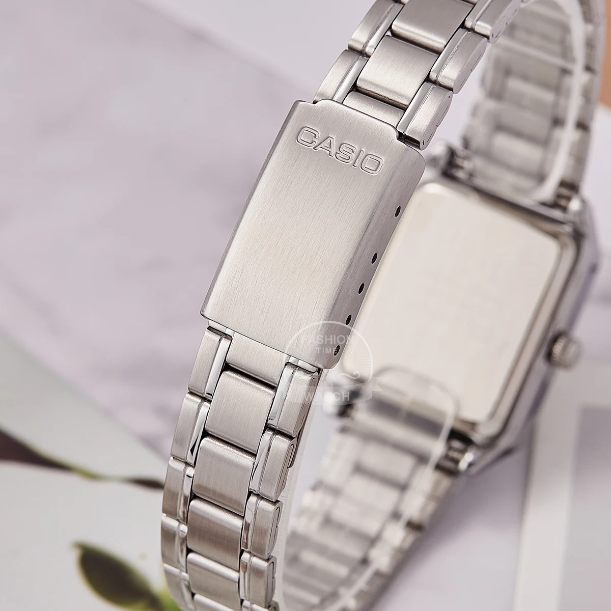 Women’s Tonneau Quartz Watch 5