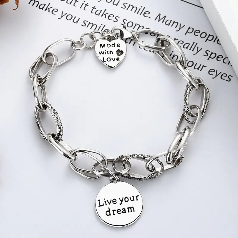 21371015869_1039125567