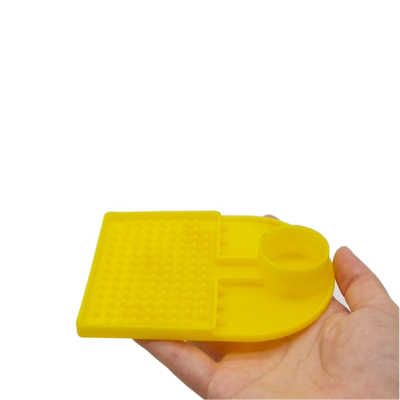 2 types Beekeeping Bee Feeder Honey Bee Drinking Water Feeding Watering Bees Tools Supplies Feeding Plastic bee Drinker Tool 5