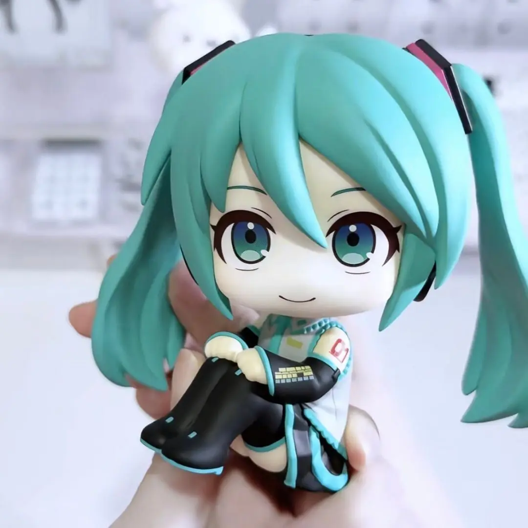 Kawaii Hatsune Miku Sitting Figure - Trendy Anime Collectible Ornament Doll Gift