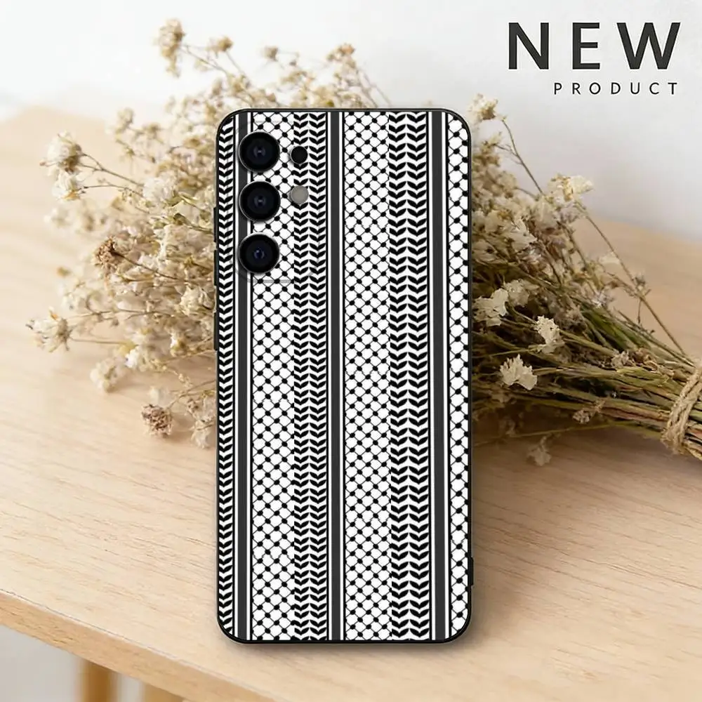 Palestinian Hattah Keffiyeh Design Black Phone Case