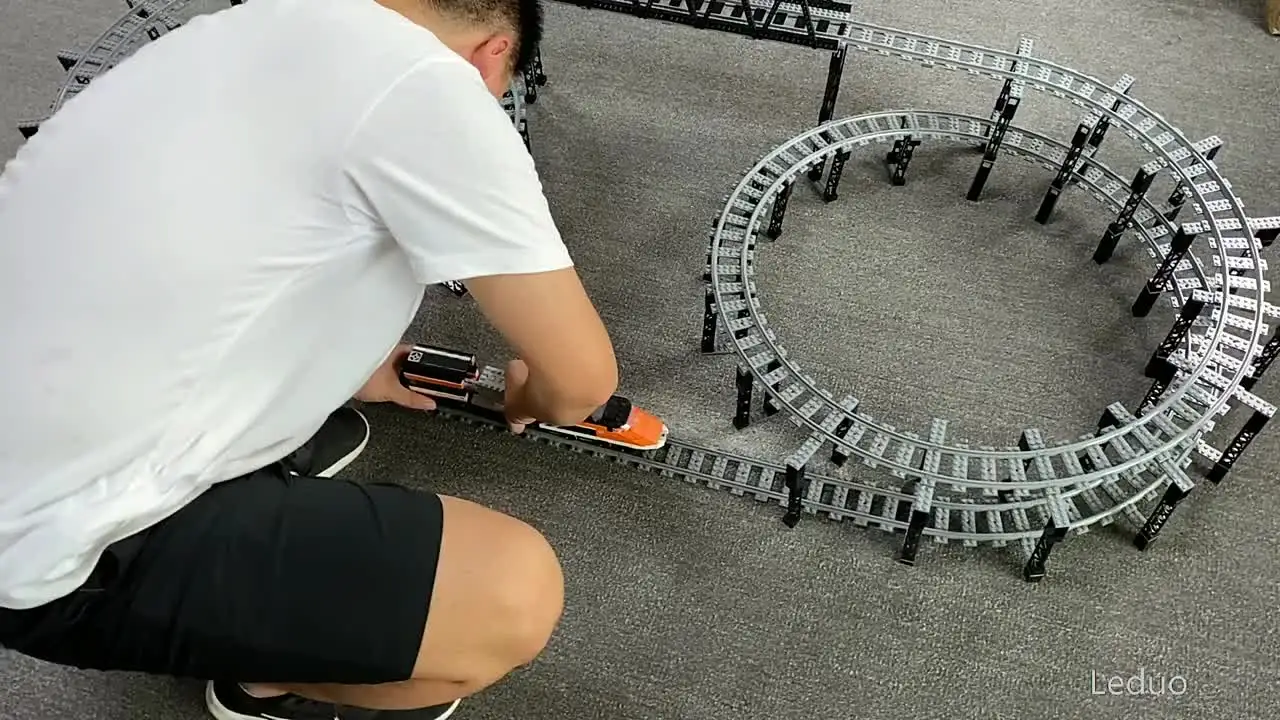 Circuit Construction Enfant Rails Train Construction - Lot 32 Pièces - 10 Droits 20 Courbes 2 Aiguilles - Compatible Marques Leaders Rail Duplo