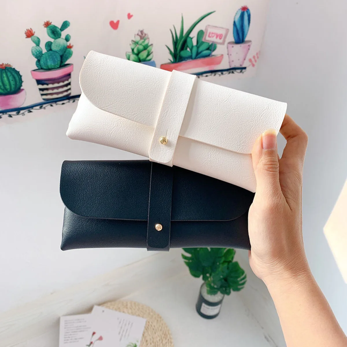 Men's and Women's Classic Glasses Bag Protective Cover Men's and Women's Portable Sunglasses Reading Glasses Case Accessories