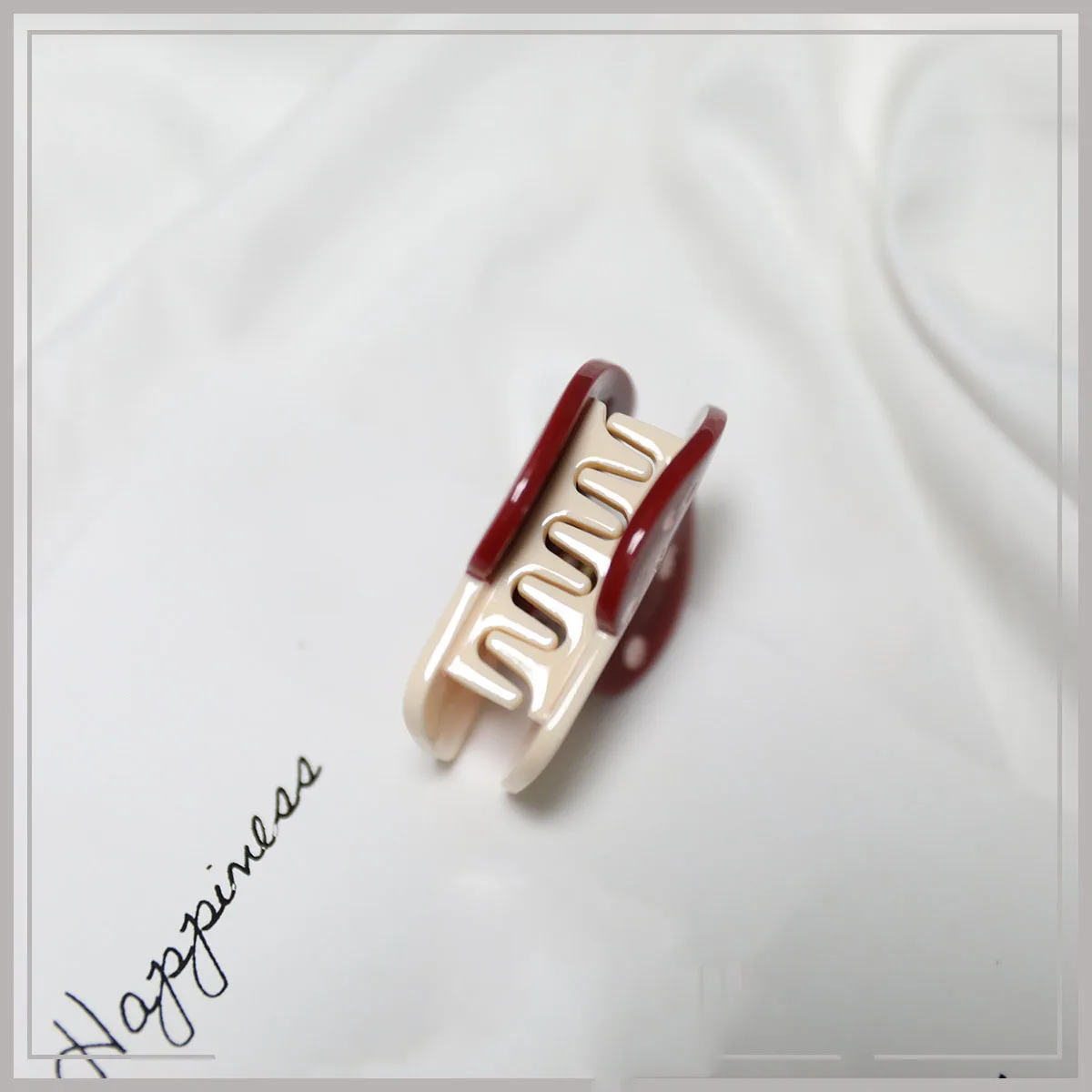 Retro Biscuit Hair Claw For Women Cute Creative Hair Clip Accessory_voghion.com