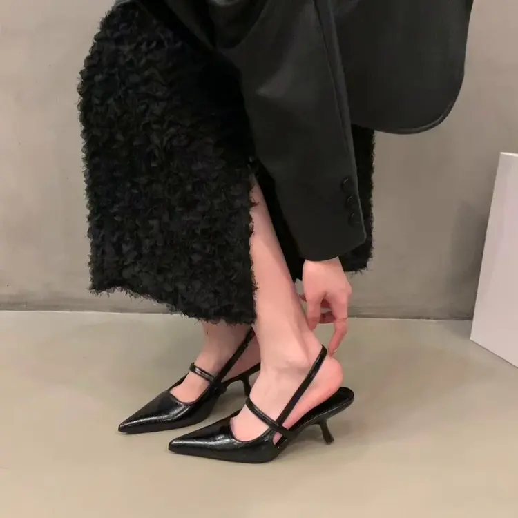 

2024 фирменные туфли-лодочки бежевые туфли на высоком каблуке в классическом стиле туфли на тонком каблуке с острым носком на баскетбольной платформе сандалии с ремешком на пятке для женщин L