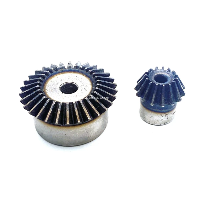 Ingranaggi Conici 1:2 In Acciaio - Modulo 2, 16/32 Denti, Foro 12mm - Per Trasmissioni 90 Gradi