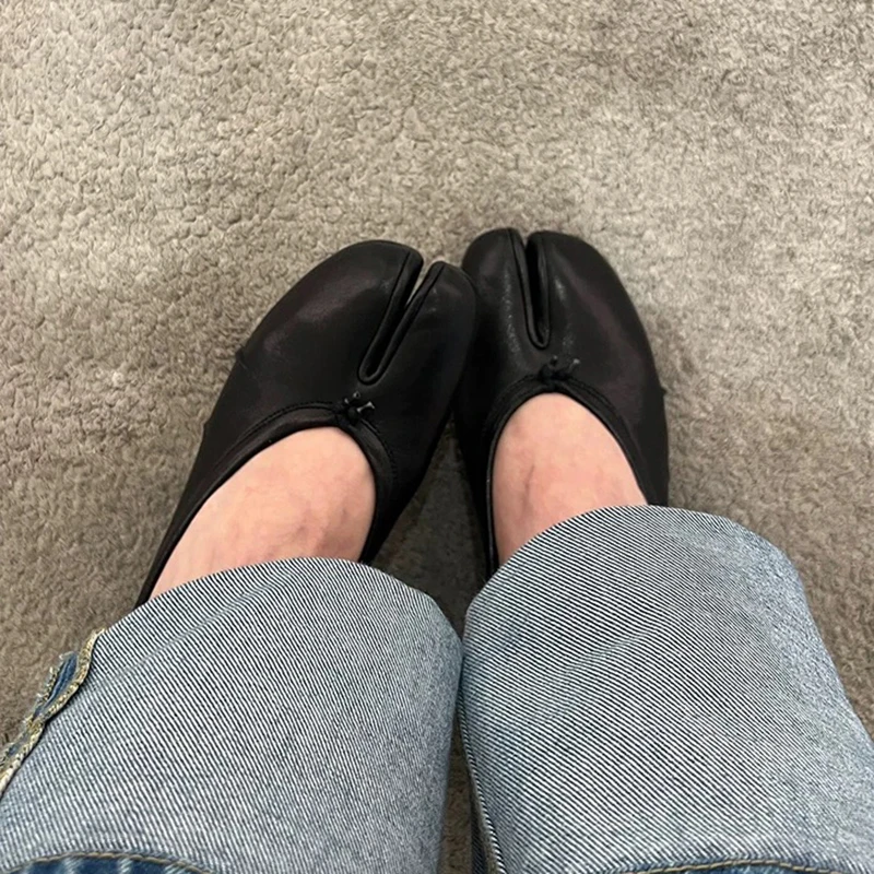 Womens Genuine leather Roundtoe midheel shoes With pleats Tibi Splittoe shoes Sheepskin ballet flats 3cm heel height 6
