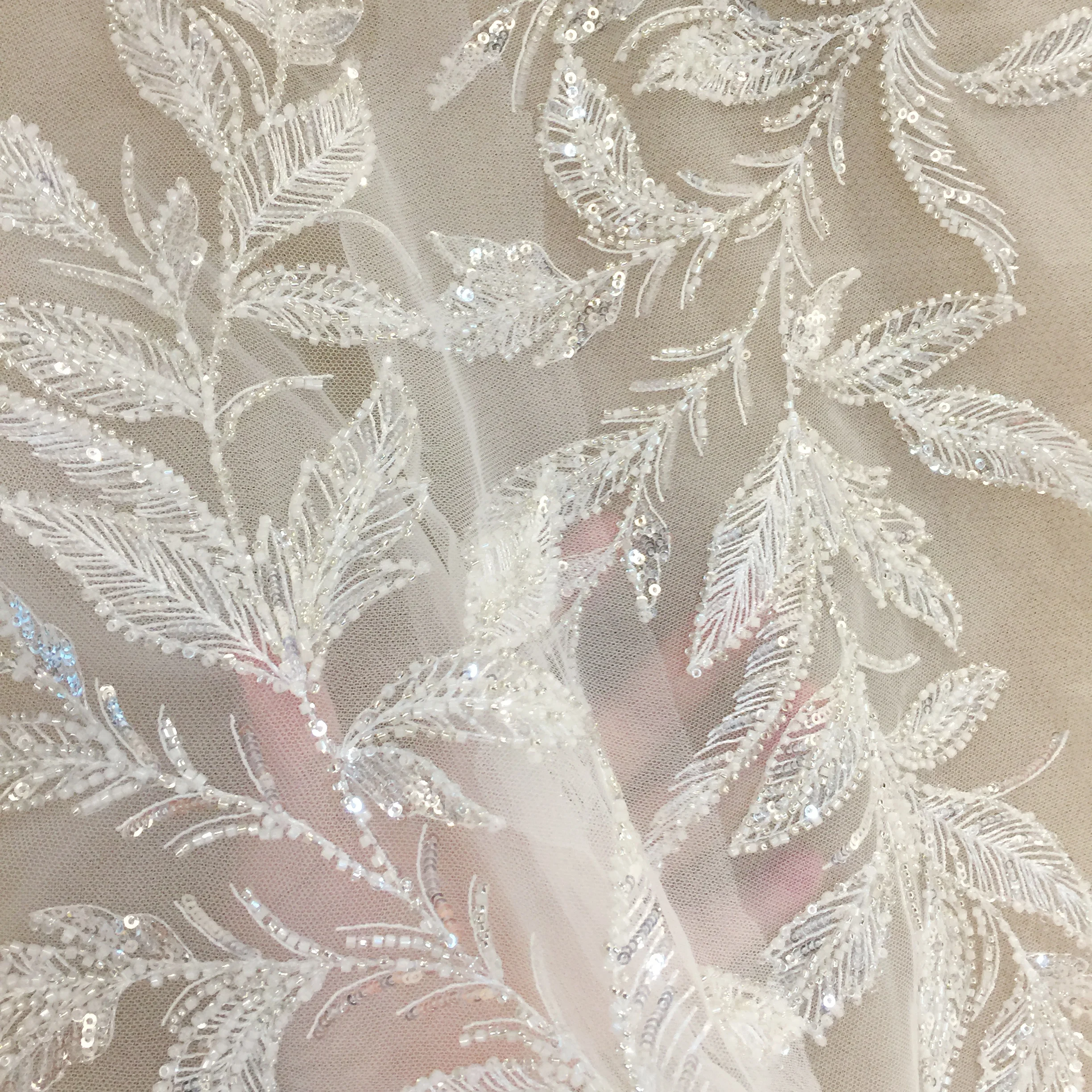 웨딩 원피스 수 놓은 천 스티커, 3D 페르시 스팽글, 레이스 잎, 아이보리 플라워, 아동복 액세서리, 신규