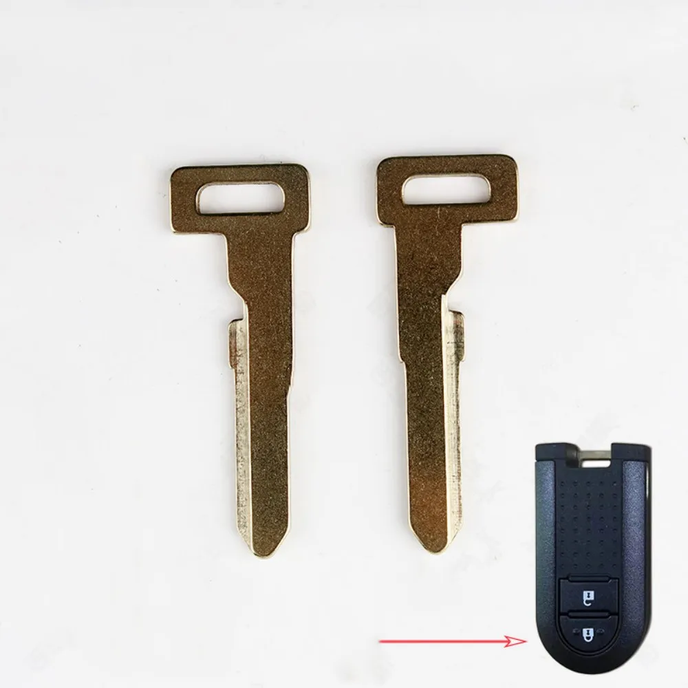 Keychannel 1 2 pcs Uncut Metal Car Key Blank Smart Remote Blade Car Door Key Spare Emergency Key Blade for Toyota Rush 2023 oem best selling wifi unlock iron door remote intelligent cylinder ttlock smart lock